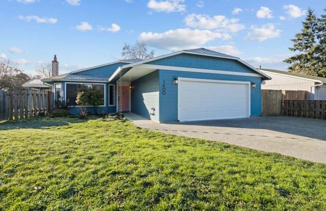 Ranch-Style 3 Bed / 2 Bath Single-Level Home in Hillsboro photos photos