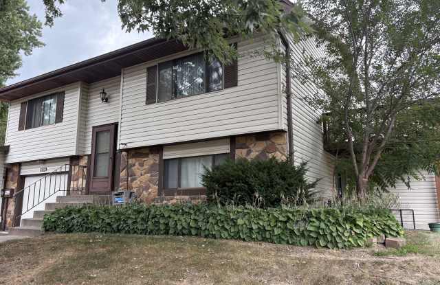 4794 Avon St Gallery 1