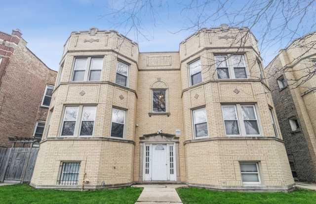 4244 W Wrightwood Avenue photos photos