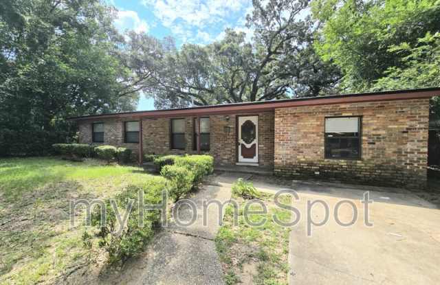 909 Springbrook Ave photos photos