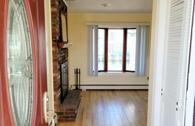 805 Forepeak Drive Gallery 4