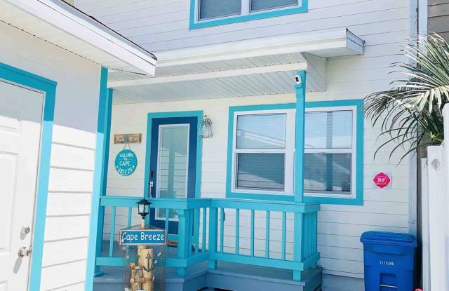 BEACH PARK VILLAGE Townhome across from beach photos photos
