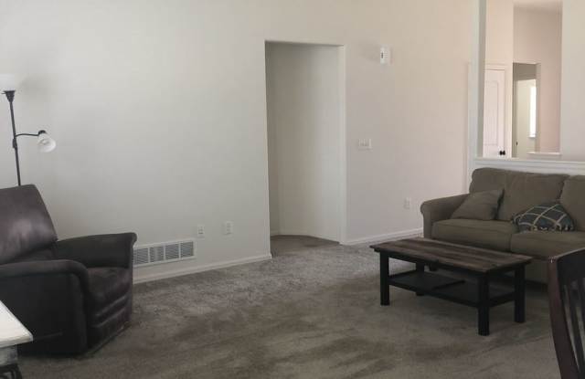 255 Pinebrook Ct. Gallery 3