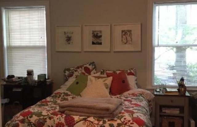 12 Robeson Gallery 3