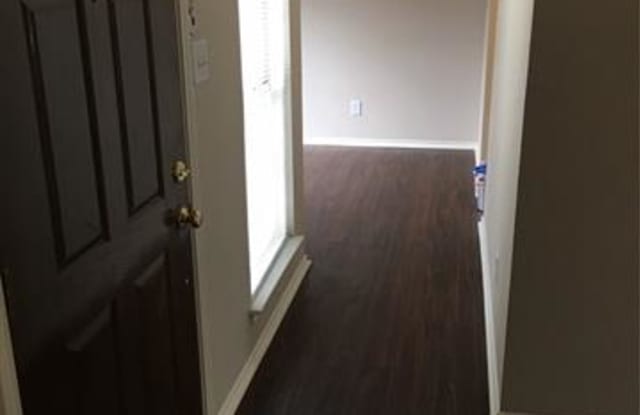 9410 Sunset Drive Gallery 4