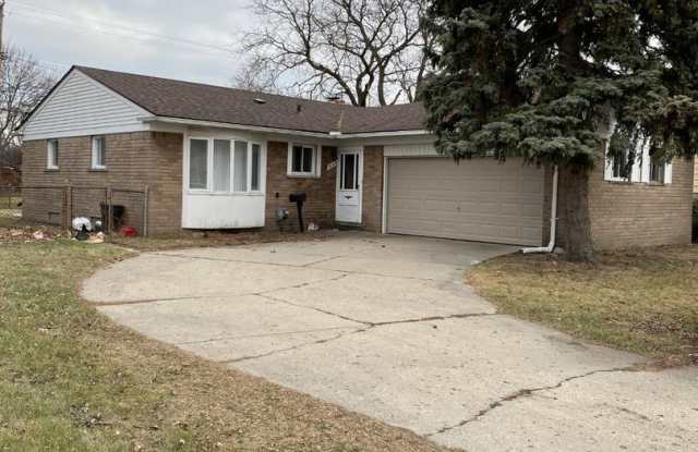 26414 Warner - 26414 Warner Avenue, Warren, MI 48091