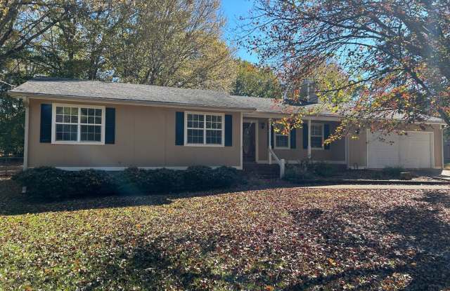 912 Dennis Street - 912 Dennis Street Southwest, Jacksonville, AL 36265