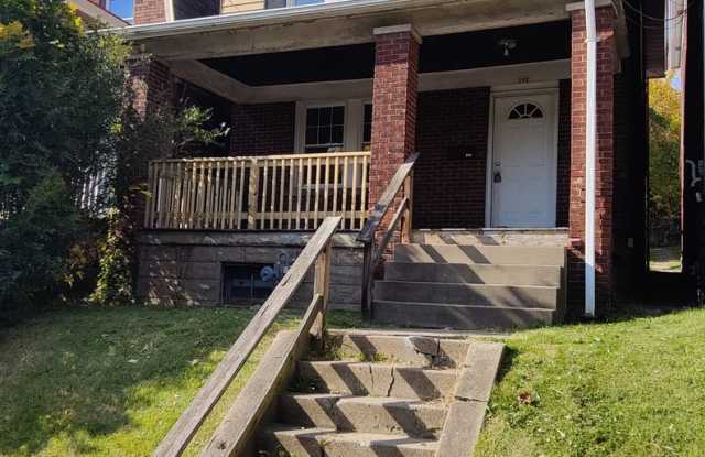 *Recently Updated  Spacious 3BD/1BA Single Family Home available in Mt. Washington* - 102 Laclede Street, Pittsburgh, PA 15211