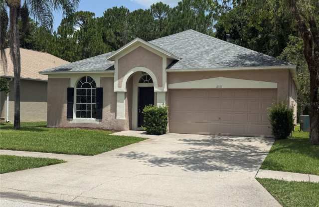12521 SPARKLEBERRY Road Gallery 3