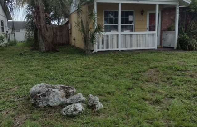 2 bedroom / 2 bath available soon! photos photos
