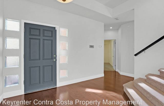 100 Cortona Dr. Gallery 2