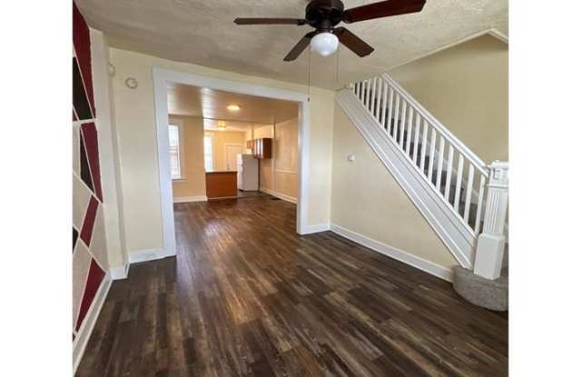 1500 East 29th Street photos photos