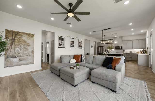 9925 Bridlewood Lane Gallery 4