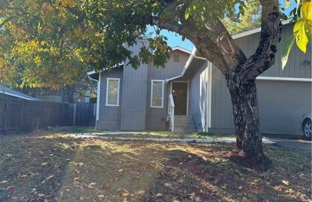 9385 Pawnee Trail - 9385 Pawnee Trail, Clearlake Riviera, CA 95451 9385 Pawnee Trail - 9385 Pawnee Trail, Clearlake Riviera, CA 95451