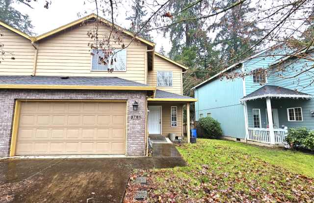 9701 NE Tenny Creek Dr - 9701 Northeast Tenny Creek Drive, Hazel Dell, WA 98665