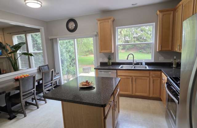 14 Parkside Court Gallery 2