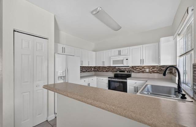 14264 SW 289TH Terrace Gallery 4