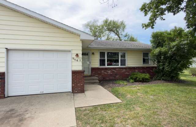 Four Bedroom Duplex in Jenison! photos photos Four Bedroom Duplex in Jenison! photos photos