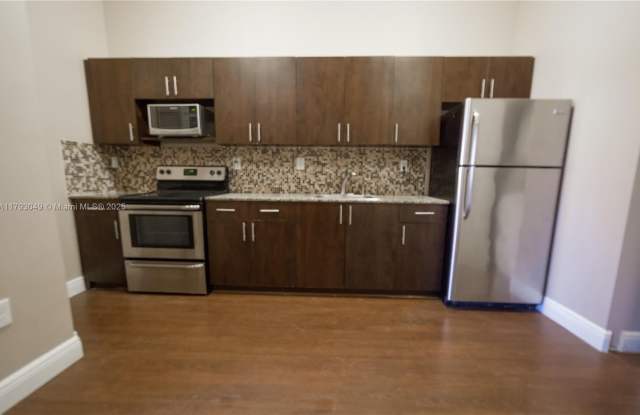 1469 SW 5th St photos photos
