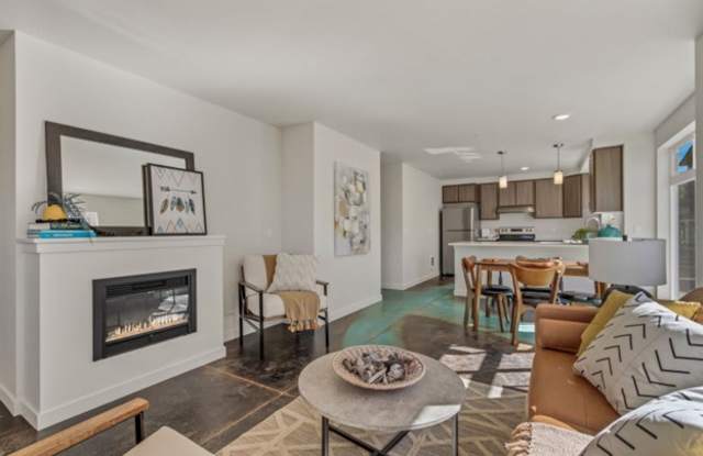 304 E Rr Ave photos photos