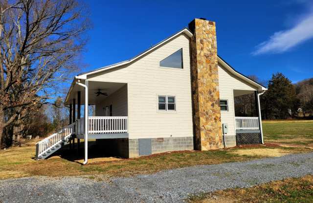 109 Carey Lane Gallery 2