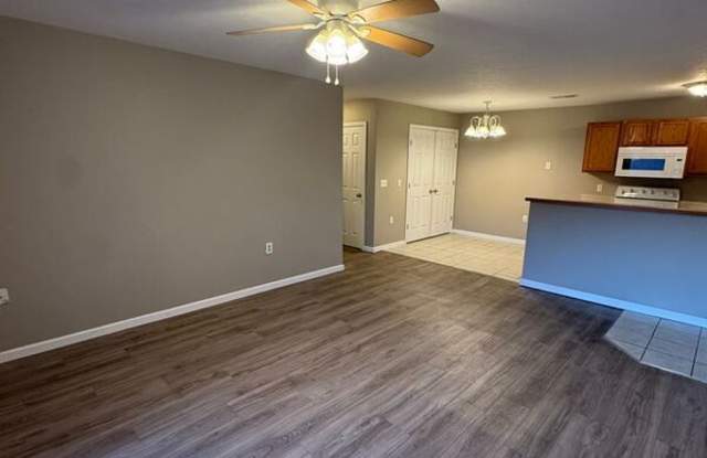 2127 Southfork Dr - 2127 Southfork Drive, Ozark, MO 65721