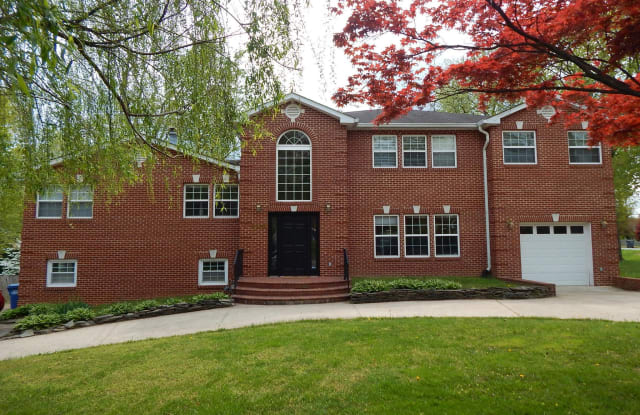 6307 CRESTWOOD DRIVE - 6307 Crestwood Drive, Lincolnia, VA 22312