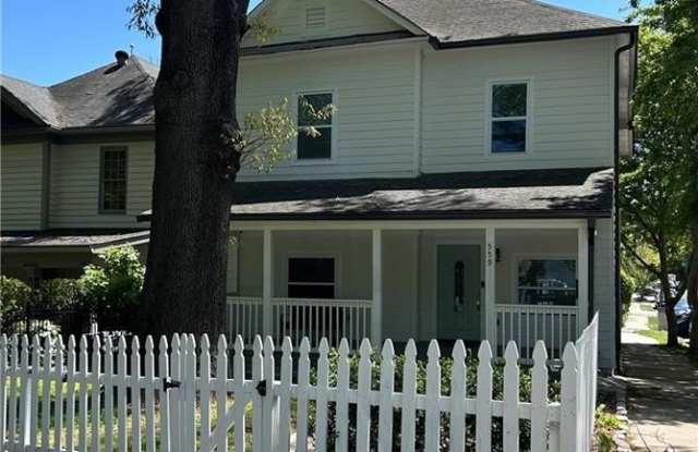 559 Angier Avenue NE photos photos