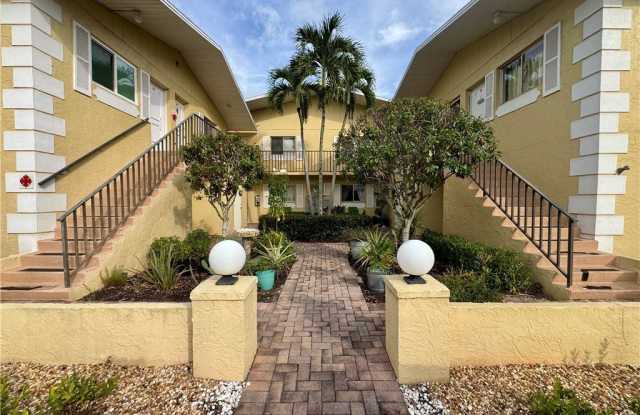 8061 Country Road unit: 202 photos photos