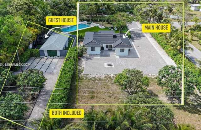 8390 SW 64th St photos photos