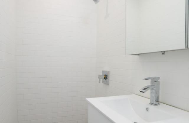 189 Hester Street Gallery 4