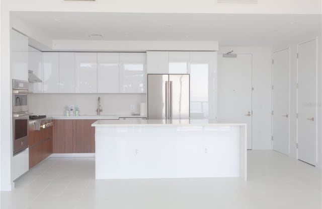 Residences at 400 Central Gallery 3