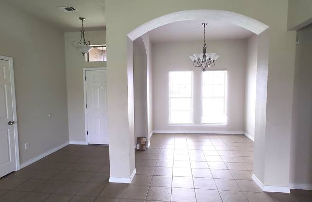 5460 Westmeadow Lane Gallery 4