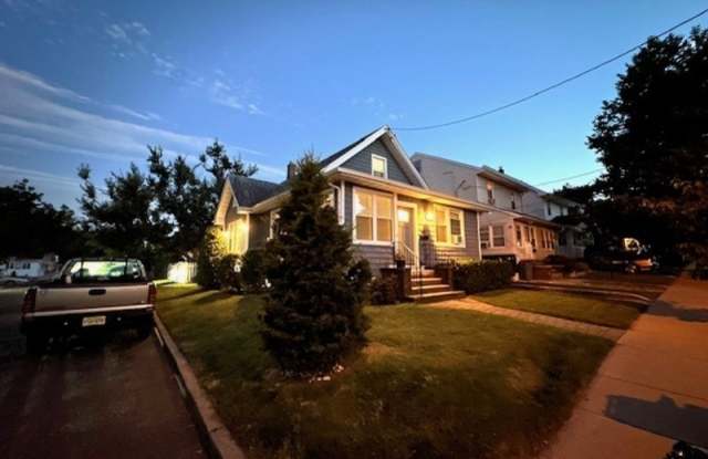 191 E 9Th St photos photos