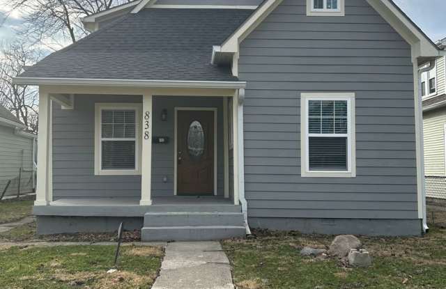 Charming Bungalow-Styled 3 Bed, 2.5 Bath Home- Near East Side photos photos