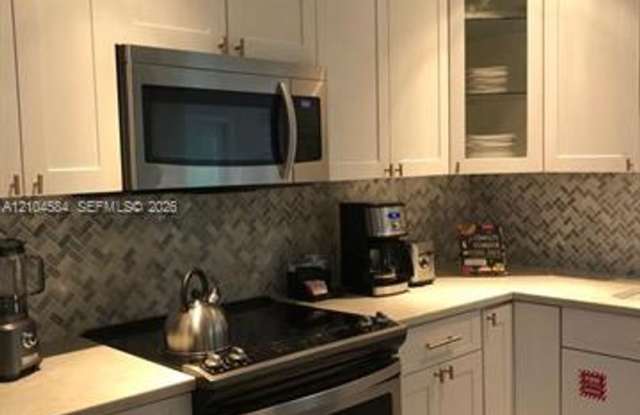 1773 SW 28th Way # 1773, Fort Lauderdale, FL 33312 Gallery 3