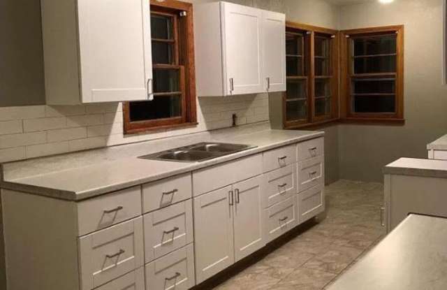 Available Now! photos photos Available Now! photos photos