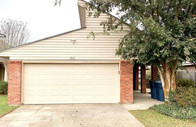 Spacious 3 Bedroom, 2 Bath Home Close to Restaurants & Shopping Centers photos photos