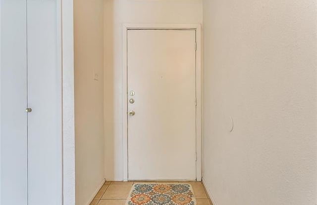 528 Ridgemont Drive Gallery 4
