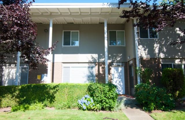 5706 123rd Avenue SE - 5706 123rd Avenue Southeast, Bellevue, WA 98006