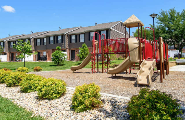 The Bluffs at Cherry Hills - Affordable Housing Gallery 3