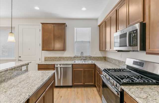 The Rubicon - 3 Bedroom, 2.5 Bath with Loft and 2 Car Garage. Gallery 3