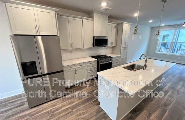 611 W Tremont Ave photos photos