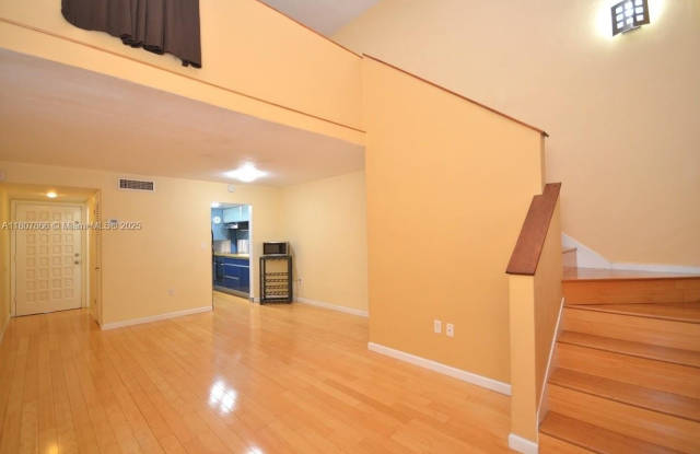 335 Navarre Ave photos photos