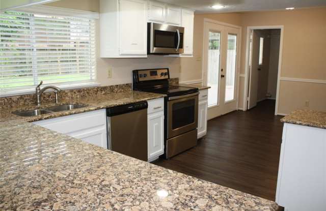 3138 Silver Falls Drive Gallery 4