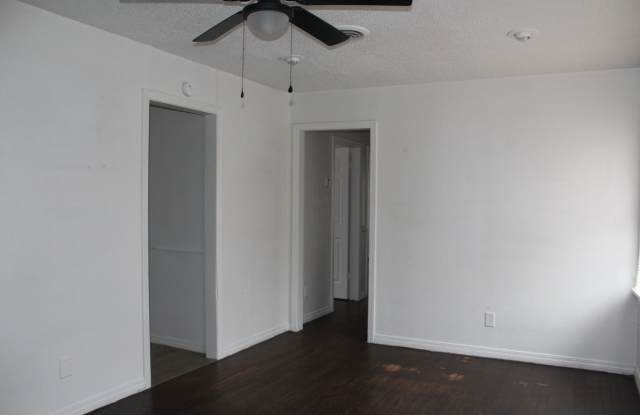3-4 Bedrooms! Gallery 3
