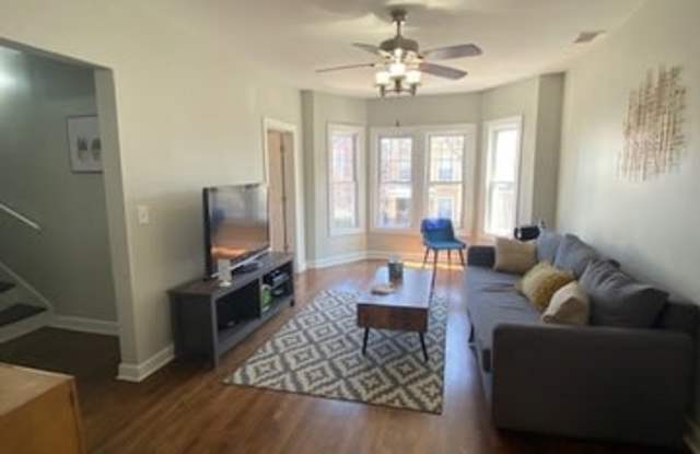 1708 North Troy Street Gallery 3