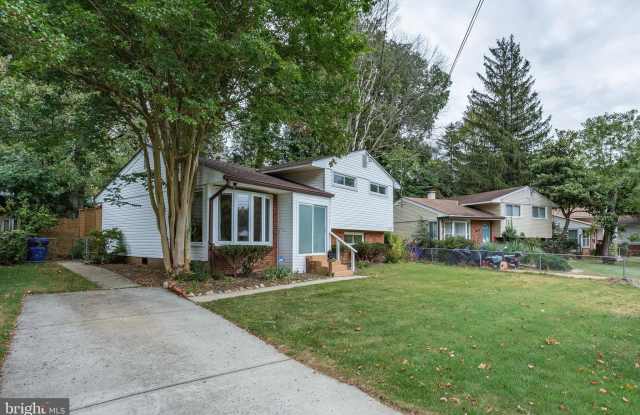 12909 GRENOBLE DRIVE Gallery 3