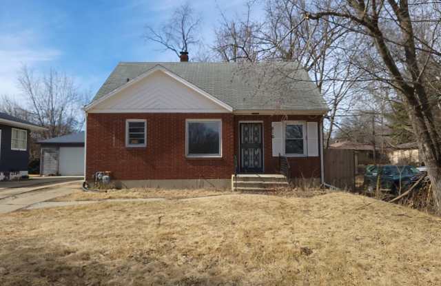 816 N Sunset - 816 North Sunset Avenue, Rockford, IL 61101 816 N Sunset - 816 North Sunset Avenue, Rockford, IL 61101