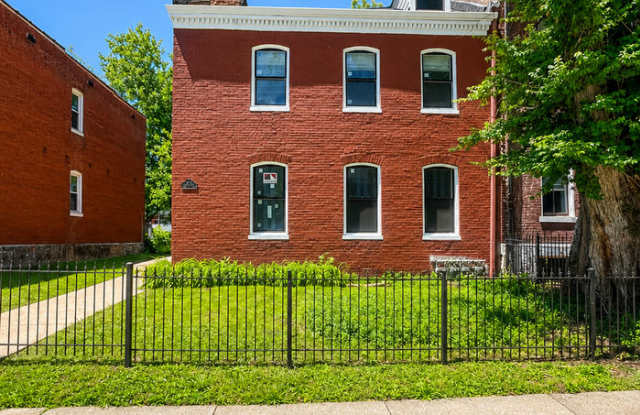 2711 Indiana Avenue photos photos